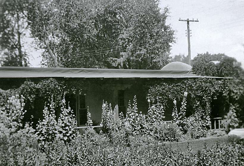 Sharp’s house and garden, circa 1920s.